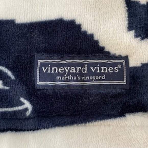 VINEYARD VINES Fair Isle Fleece Blanket Throw Navy Red White Whale Print - Picture 6 of 11